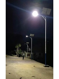360盏“小天鹅”照亮百姓回家的路